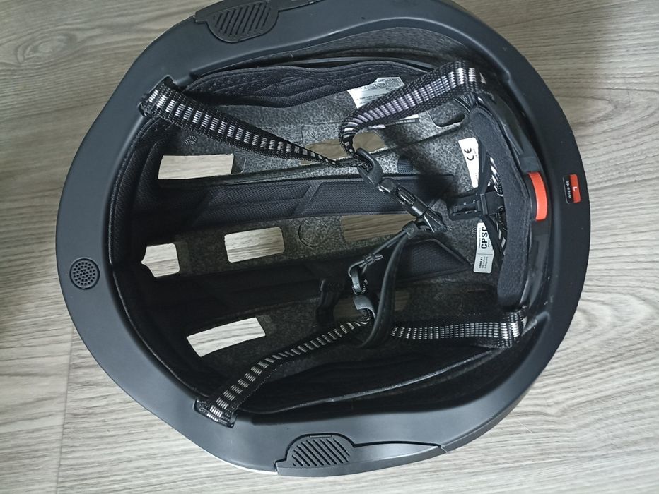 Велосипедний шолом