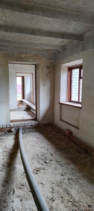 Продам Будинок із білої цегли в с. Погреби  . 20000 дол США