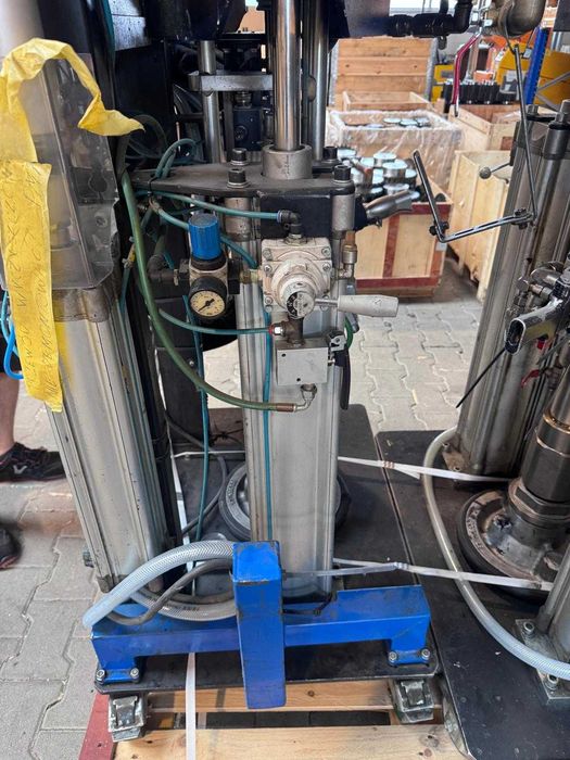 Dwuskładnikowy agregat klejowy Graco C68 – PMP-070