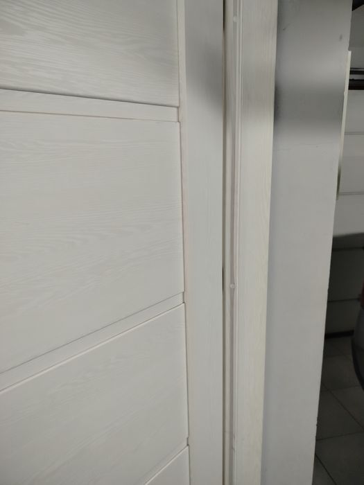 Drzwi lewe z ościeżnica stała  80