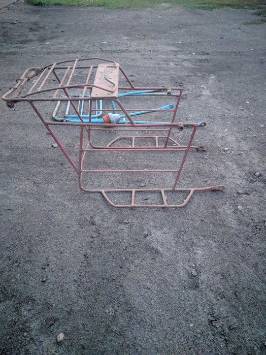 Багажник на мотоцикл