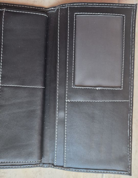 Carteira de mulher preta