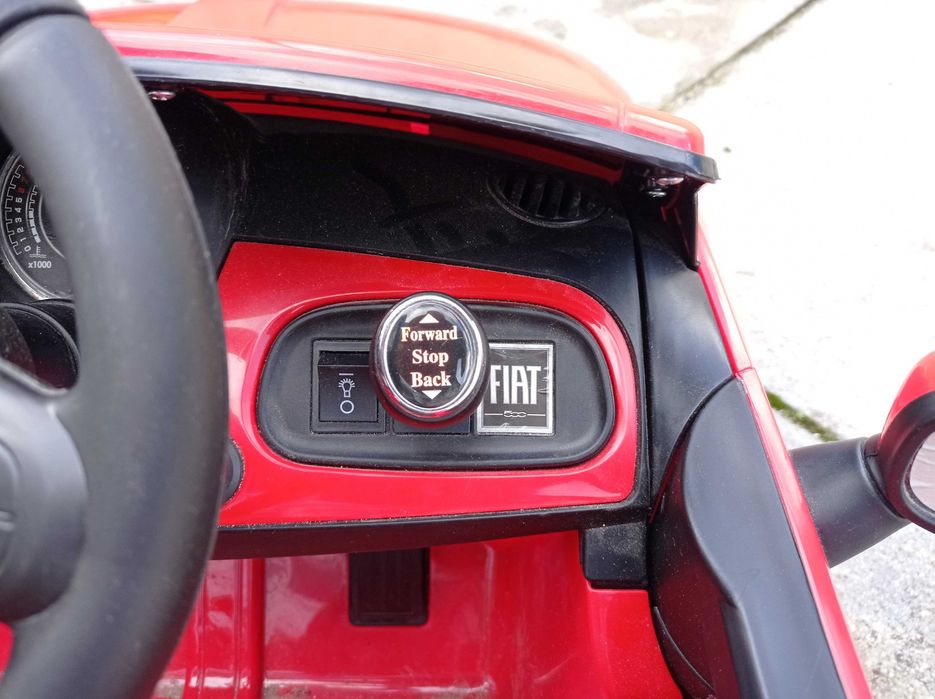 Carro elétrico de criança Fiat 500 - vermelho (pouco uso)