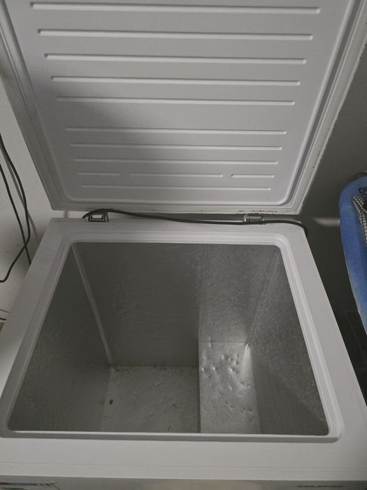 Arca congeladora 142L