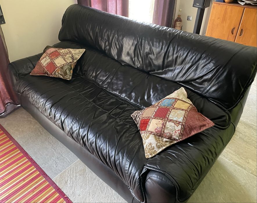 Sofás como novos, espumas trocadas e td o resto revisto, em mt bom est