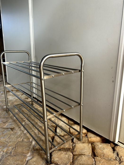 Sapateira / Estante de Metal com 3 Prateleiras