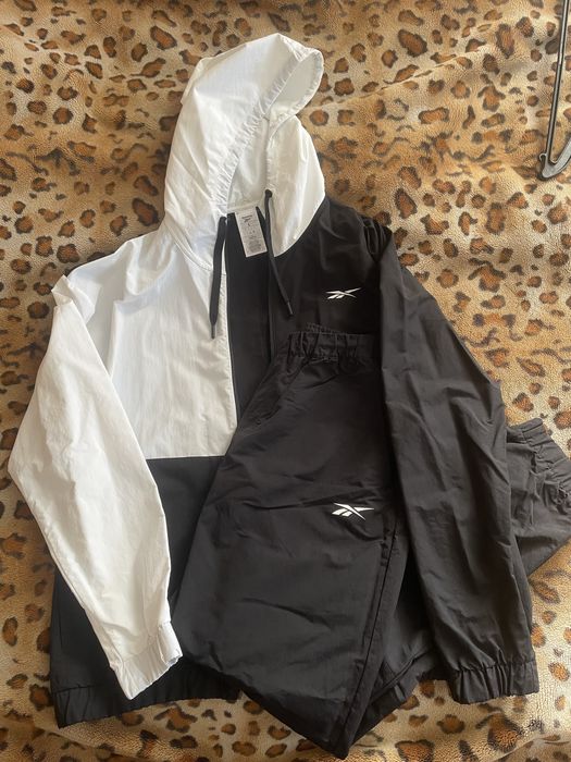 Спортивний костюм Reebok Ts Tracksuit GJ6337 L Black