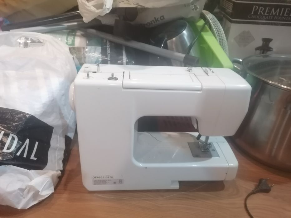 Maszyna do szycia Łucznik Kornelia II