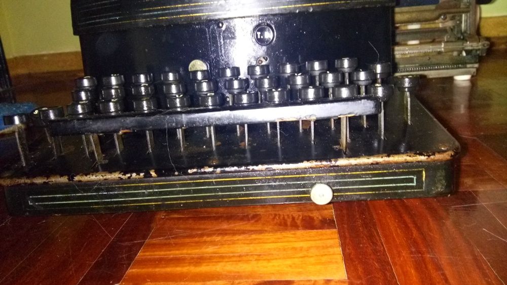 Maquina de escrever Empire 2