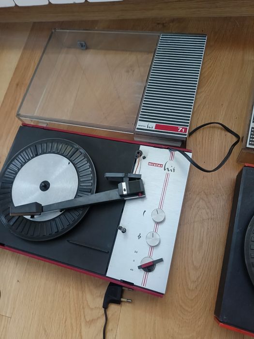 2 gramofony unitra uszkodzone