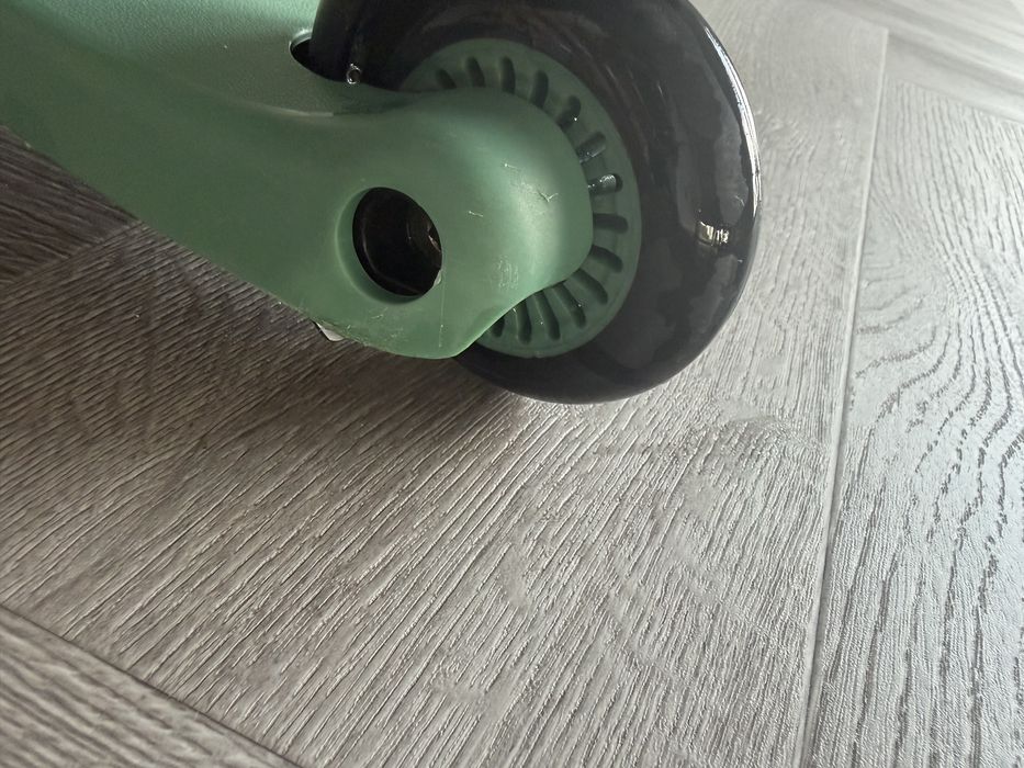 Jeździk Scoot and Ride