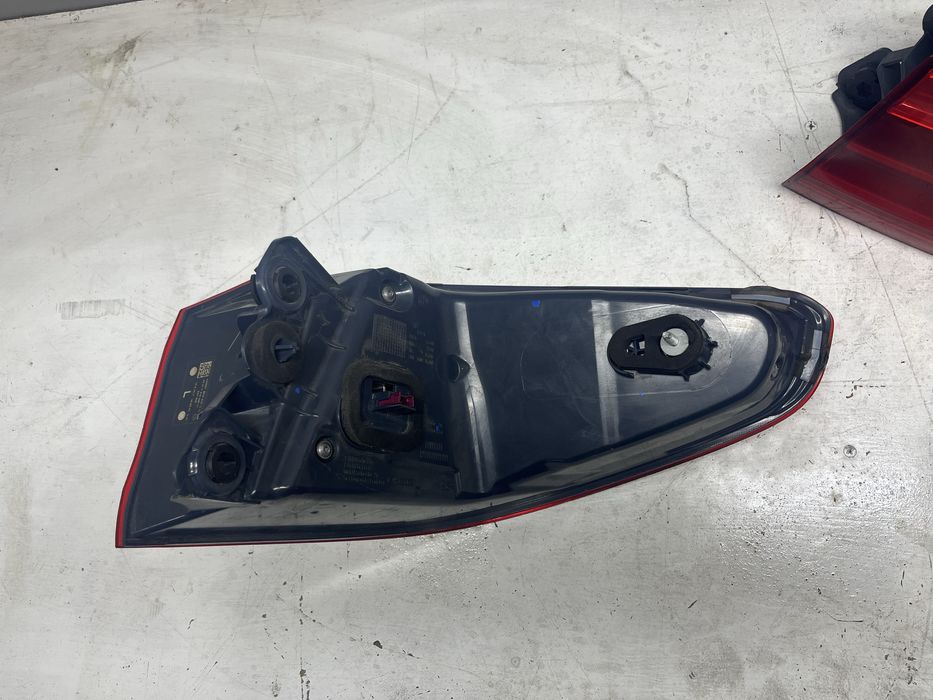 Задні ліхтарі BMW 5 G30