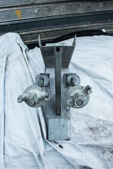 Zacisk belkowy do szalunku