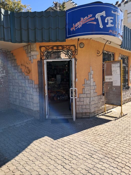 Здається в оренду магазин