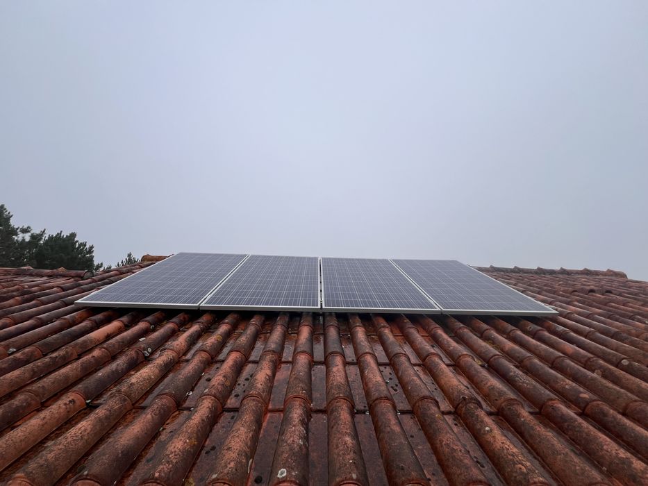 LIMPEZA E MANUTENÇÃO DE PAINÉIS SOLAR E OUTROS