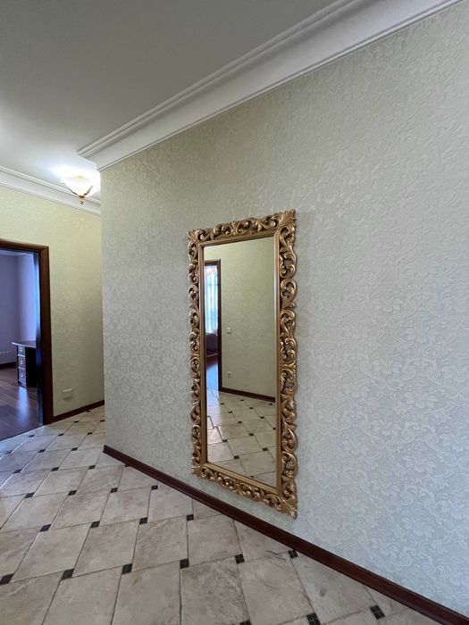 Оренда 3 кімнатної квартири, 135мПечерськ,вул.Коновальця 32! Паркінг!