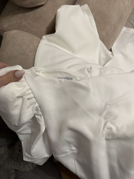 Сукня біла жіноча