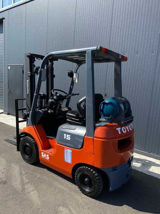 Навантажувач вилковий TOYOTA 42-7FGF15, підйом-4.3м, газовий погрузчик