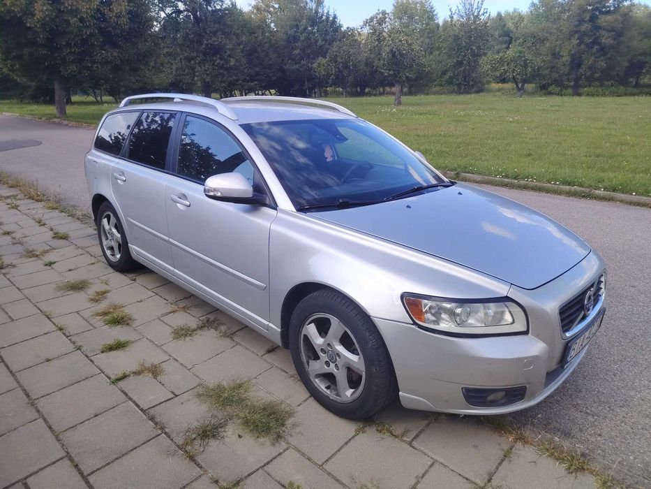 Volvo V50