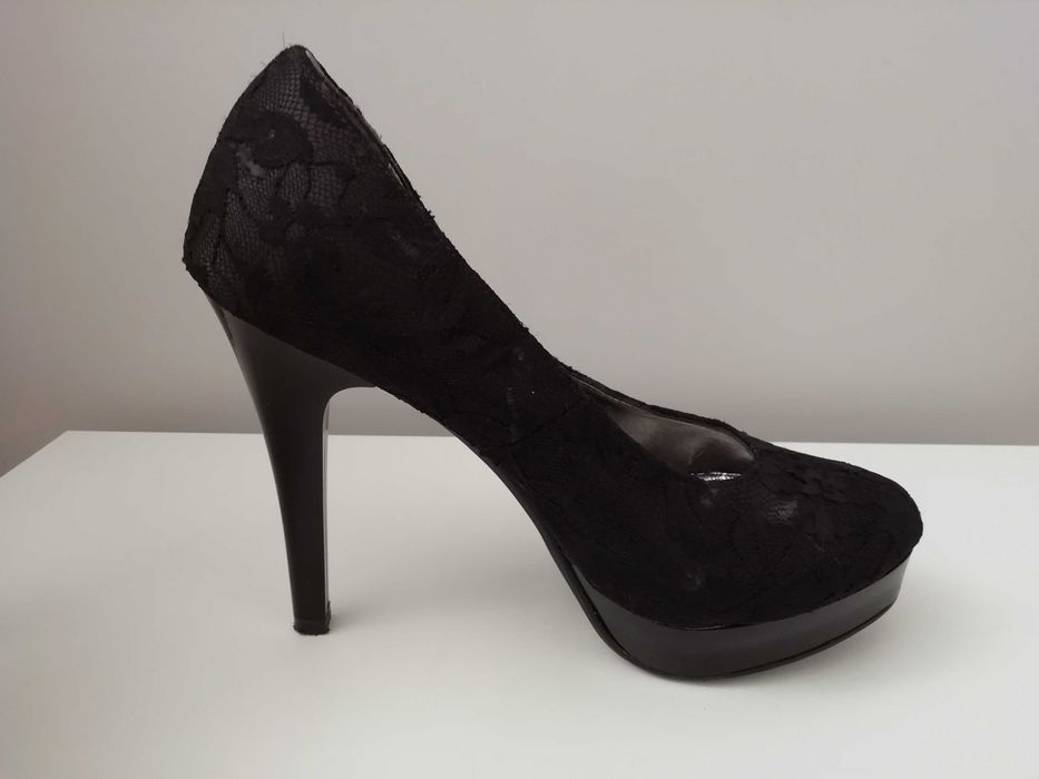 Buty czarne na wysokim obcasie rozmiar 37