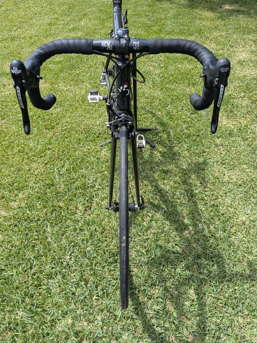 Bicicleta tecnotrat em carbono