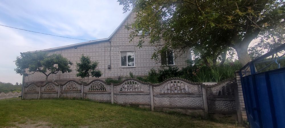 Продам будинок в селі Хрещатий Яр