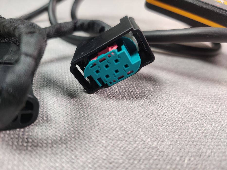 Pedal Commander PC10 Bluetooth – Контролер педалі газу для BMW