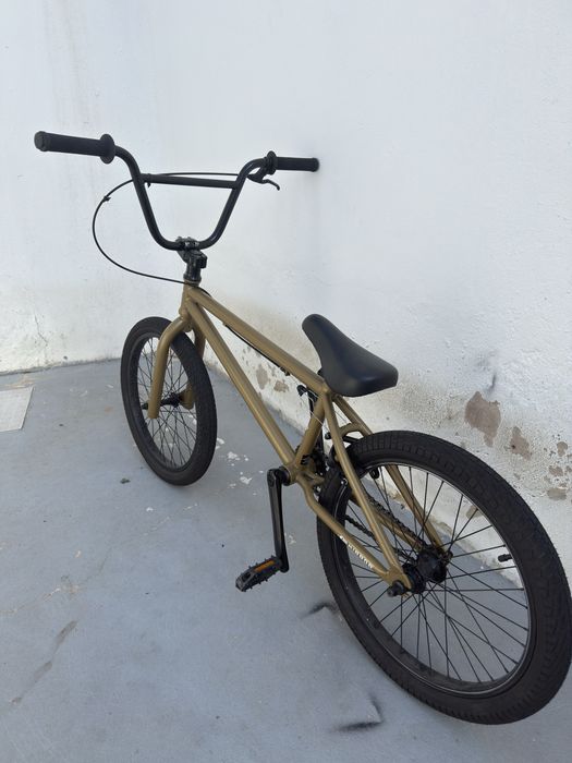 BMX  praticamente nova