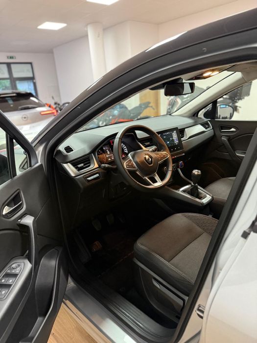 Renault Captur 4/2024, 14500 klms, gasolina, manual, iva dedutivel