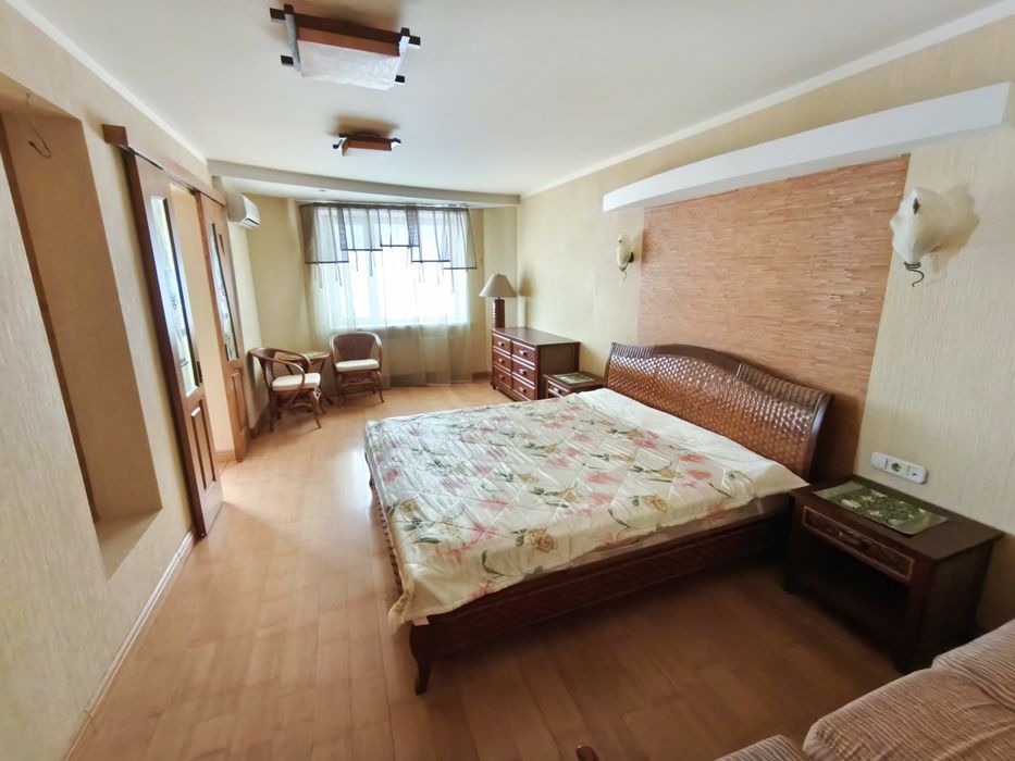 Оренда 3 кімнатна квартира на бульварі Шевченка в місті Черкаси. 145м2