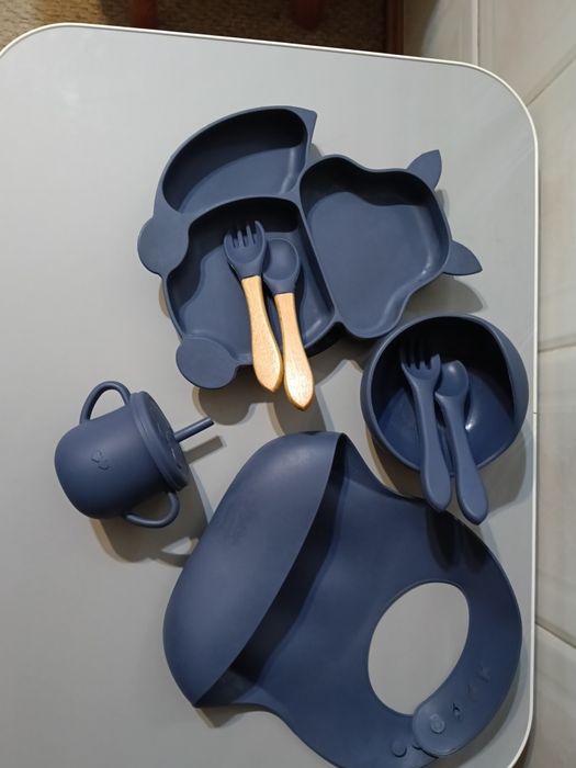 Набір силіконового посуду для першого прикорму, дитячий посуд