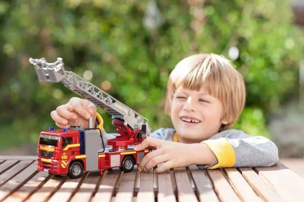 Пожежна машинка City Fire Engine 31 см з водою Dickie