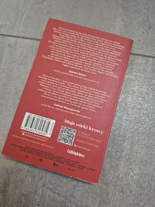 Kinga Dębska Moje córki krowy