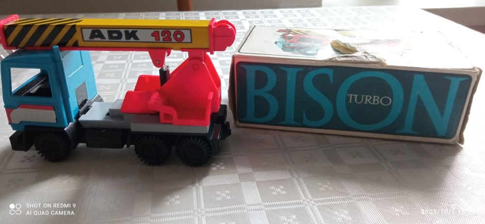 Zabawka kolekcjonerska Bison Turbo