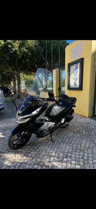 Aluguer pcx impecável