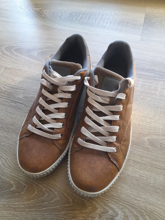 Sapato ténis como novos 45