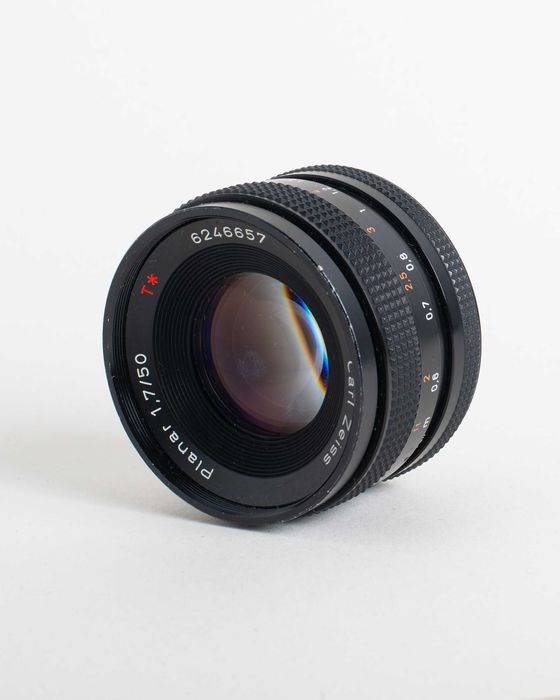 Carl Zeiss Planar 50mm f/1.7 Objectivо