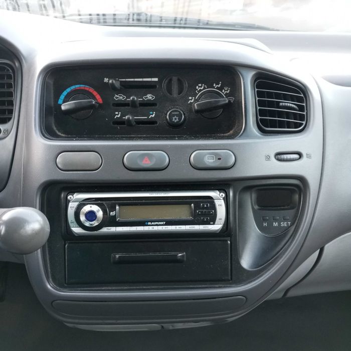 Carrinha Mitsubishi 9 lugares