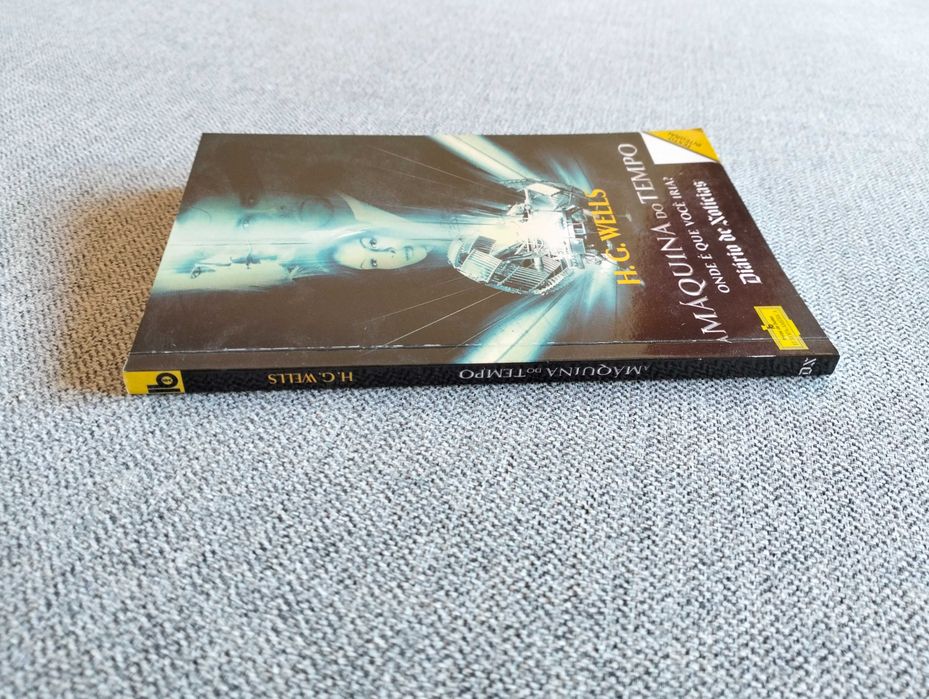 Livro "A máquina do tempo" de H. G. Wells
