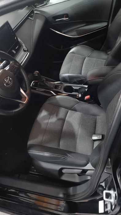 Toyota Corolla Sport touring Hybrido 
Viatur