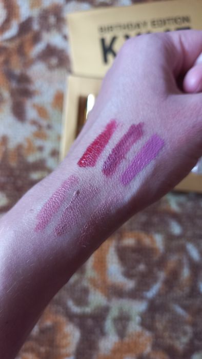 набор матовых помад от kylie