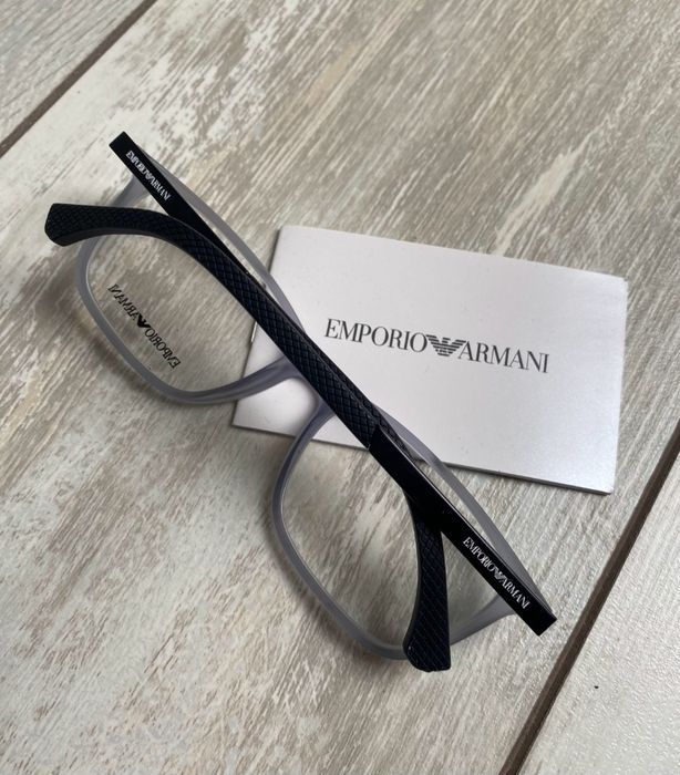 Чоловічі оправи для окулярів EA 3069 від  Emporio Armani !