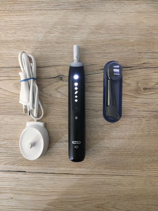 Szczoteczka elektryczna do zębów Oral-B IO 5 + NOWA KOŃCÓWKA + ładowarka