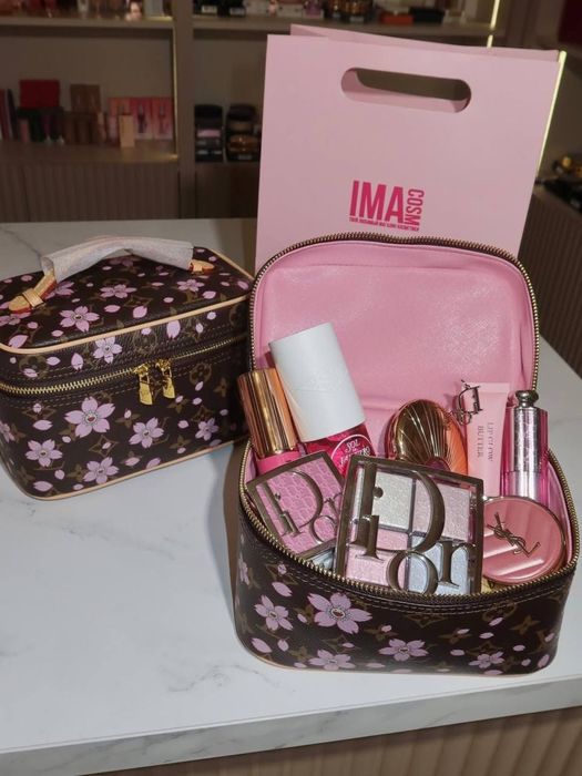 Косметичка луивитон сакура