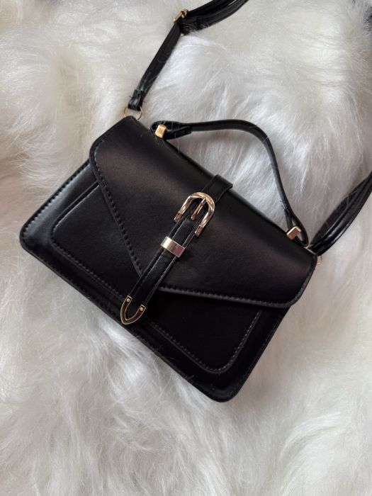 Стильна жіноча сумка через плече / на руку