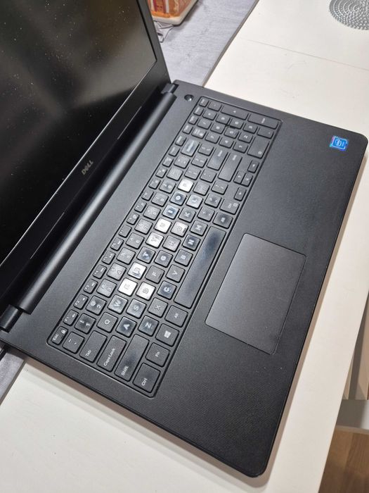 Dell inspiron 15 model 3552 na części