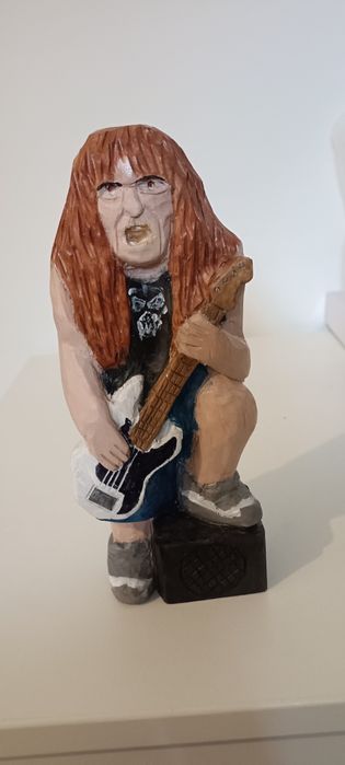 Steve Harris. Iron maiden. Basista. Figurka drewniana.