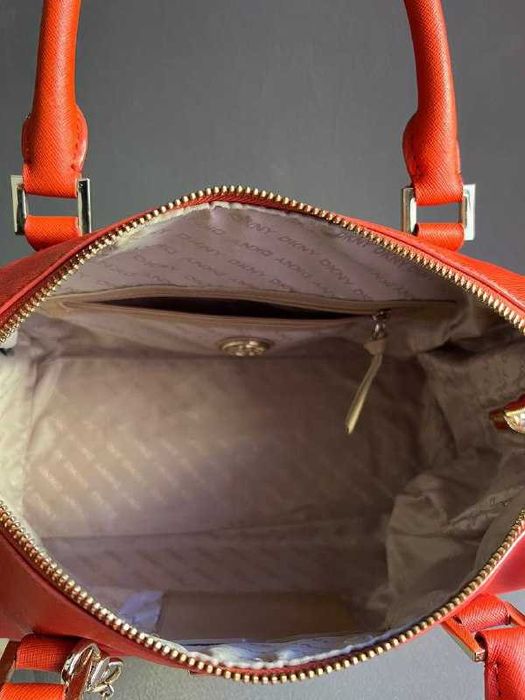 Сумка   —   DKNY