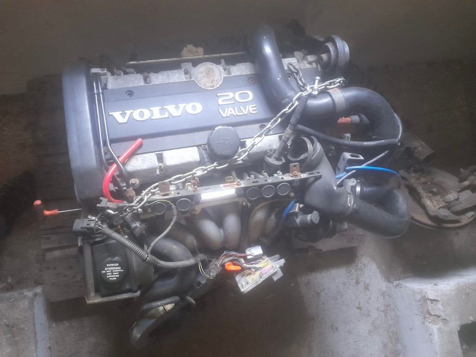 Volvo V70R 1998 silnik kompletny ze sterownikiem