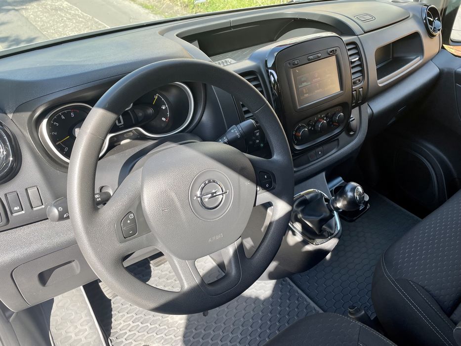 Wypozyczalnia bus/ wynajem aut dostawczych blaszak long